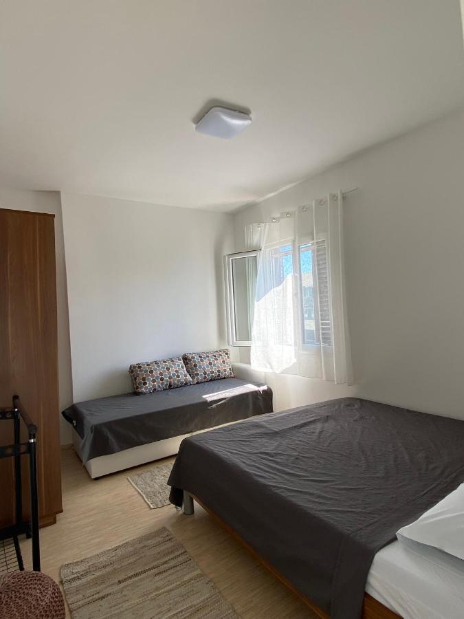 Acacia Apartmani Sutomore Εξωτερικό φωτογραφία