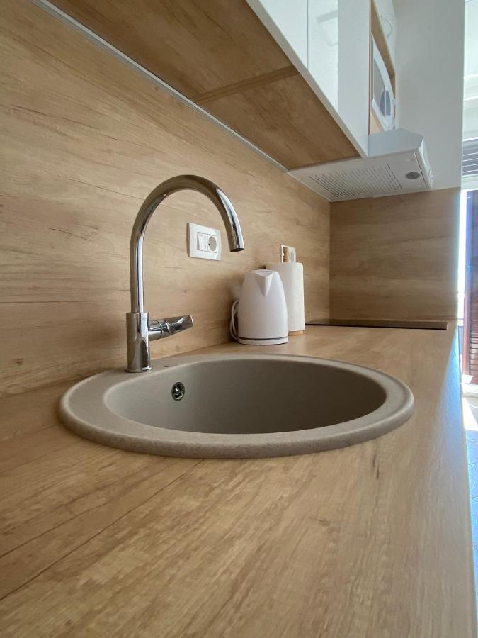 Acacia Apartmani Sutomore Εξωτερικό φωτογραφία