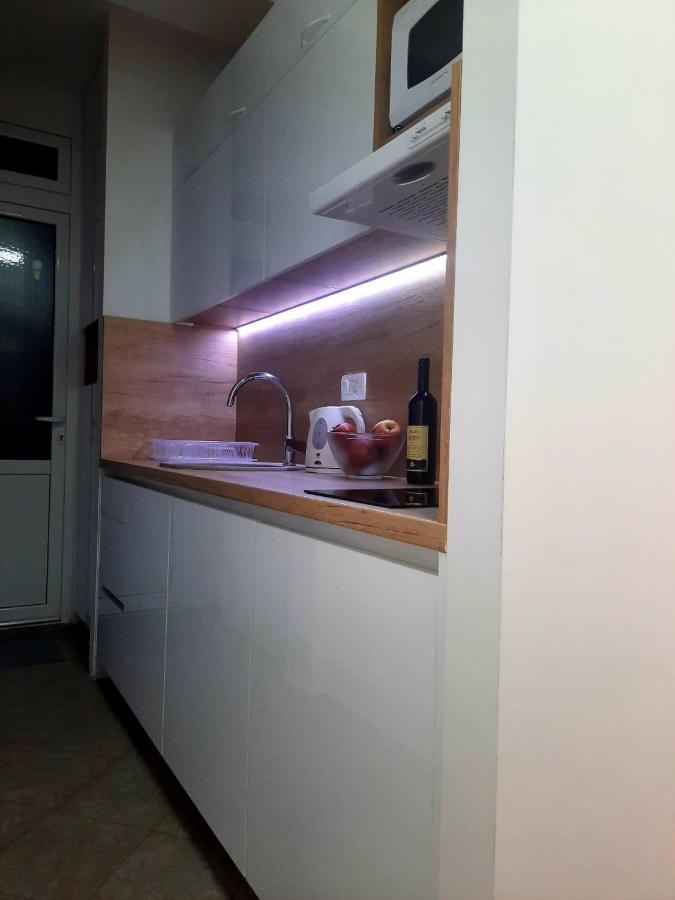 Acacia Apartmani Sutomore Εξωτερικό φωτογραφία
